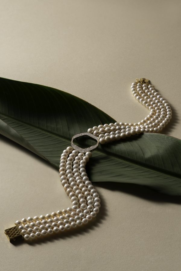 Signature Pearl & Diamond Clasp Choker - Image 2
